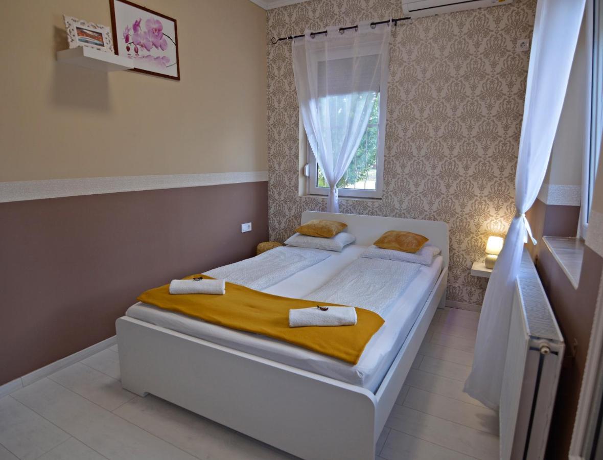 R.Gold Apartman Makó Extérieur photo