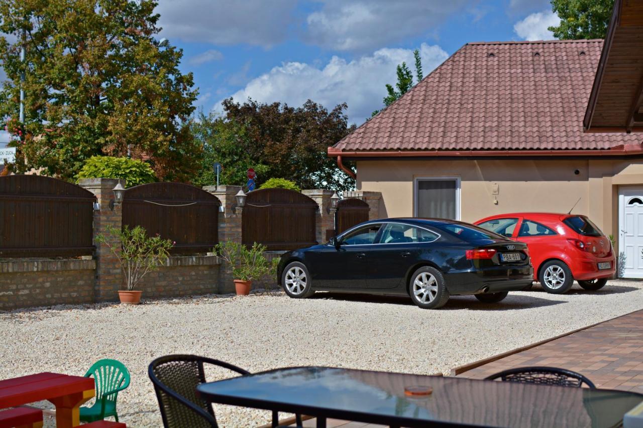 R.Gold Apartman Makó Extérieur photo