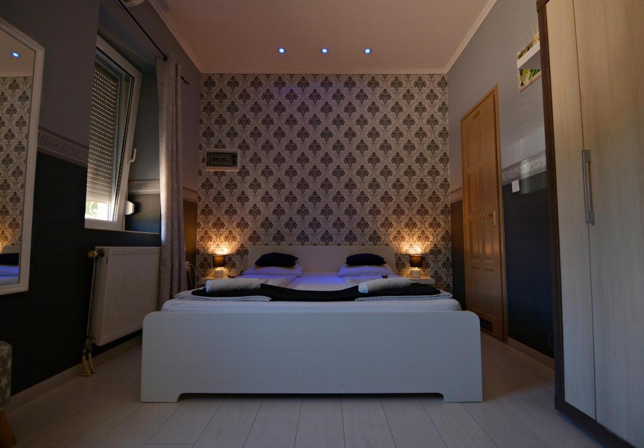 R.Gold Apartman Makó Extérieur photo