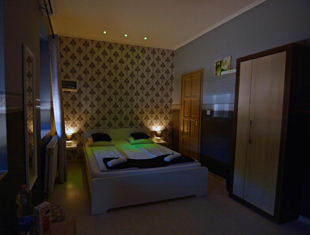 R.Gold Apartman Makó Extérieur photo